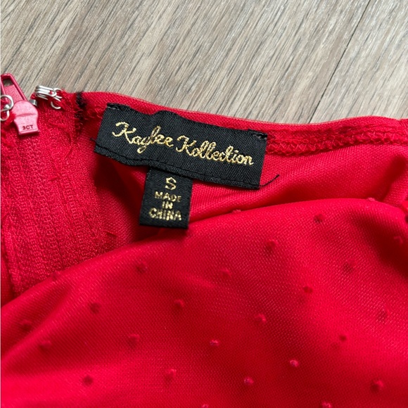 Vivid Red Bodycom Dress - Picture 4 of 4